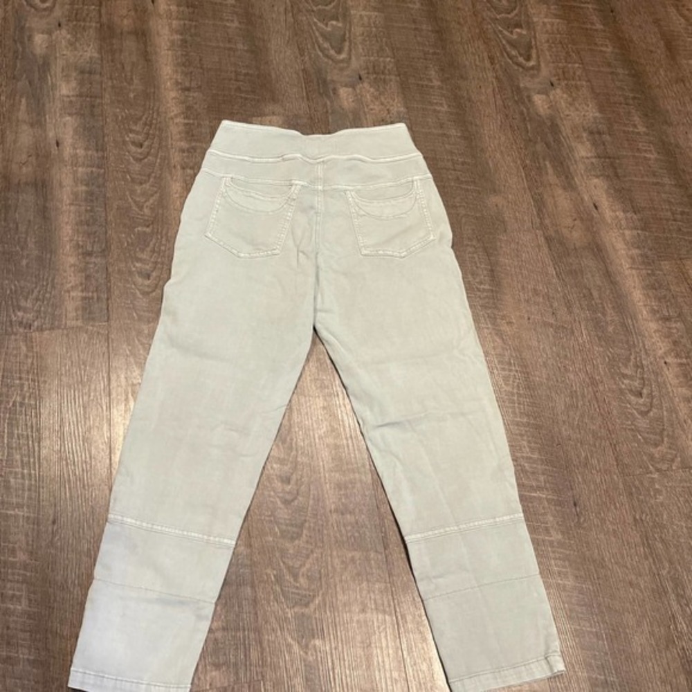 Anthropologie super soft high waist cargo style pant - Picture 4 of 5